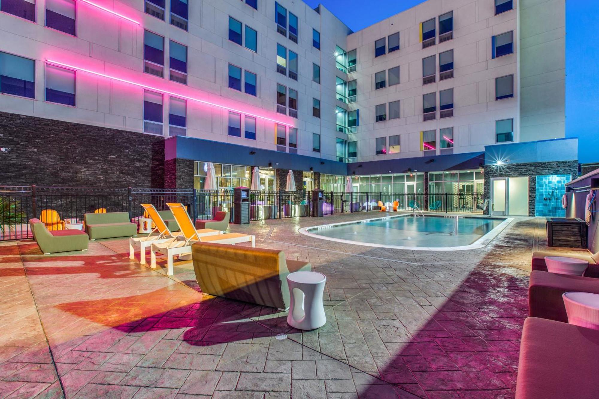 Aloft Dallas Arlington Entertainment District Exterior foto
